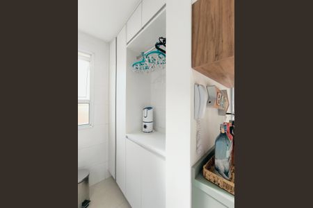 Apartamento à venda com 75m², 2 quartos e 2 vagasÁrea de Serviço