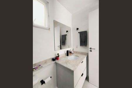 Apartamento à venda com 75m², 2 quartos e 2 vagasBanheiro da Suíte