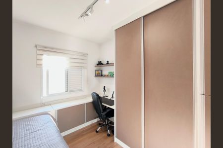 Apartamento à venda com 75m², 2 quartos e 2 vagasQuarto 2