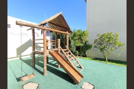 Apartamento à venda com 75m², 2 quartos e 2 vagasÁrea comum - Playground