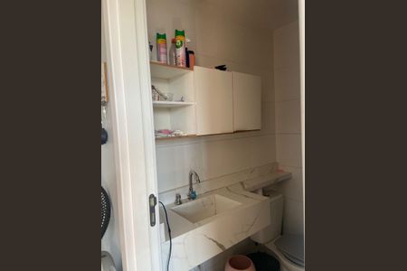 Apartamento para alugar com 33m², 2 quartos e sem vaga Apartamento para alugar com 33m², 2 quartos e sem vagaBanheiro