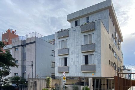 Apartamento à venda com 160m², 3 quartos e 2 vagasFachada