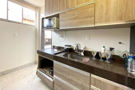 Apartamento à venda com 160m², 3 quartos e 2 vagasCozinha