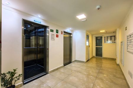 Apartamento para alugar com 40m², 1 quarto e 1 vagaHall social