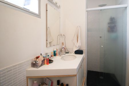 Apartamento à venda com 73m², 2 quartos e 1 vaga Apartamento à venda com 73m², 2 quartos e 1 vagaBanheiro