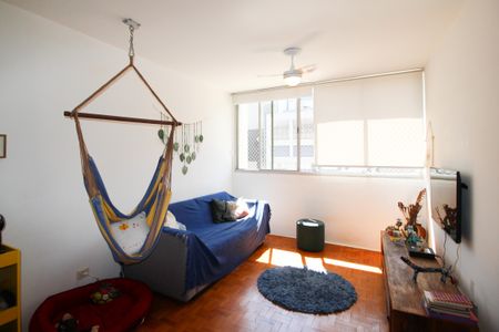 Apartamento à venda com 73m², 2 quartos e 1 vaga Apartamento à venda com 73m², 2 quartos e 1 vagaSala