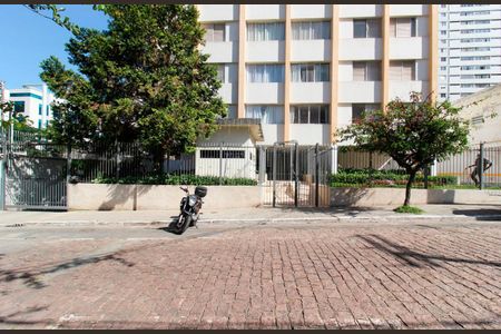 Apartamento à venda com 73m², 2 quartos e 1 vaga Apartamento à venda com 73m², 2 quartos e 1 vagaFachada