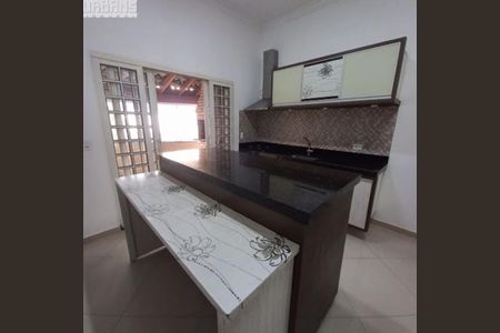 Casa à venda com 3 quartos, 110m² em Jardim Bela Vista, Santo André