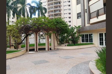 Apartamento para alugar com 240m², 4 quartos e 4 vagas Apartamento para alugar com 240m², 4 quartos e 4 vagasÁrea comum