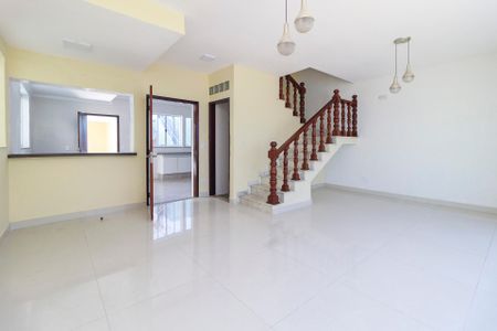Sala de casa à venda com 3 quartos, 190m² em Vila Cruzeiro, São Paulo