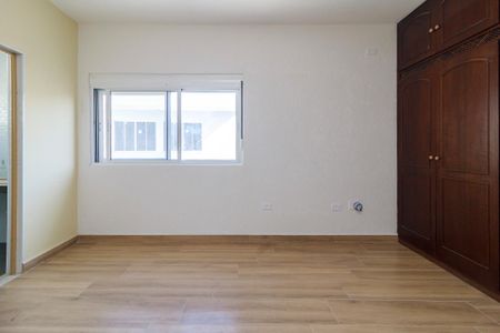 Casa à venda com 190m², 3 quartos e 6 vagasSuíte