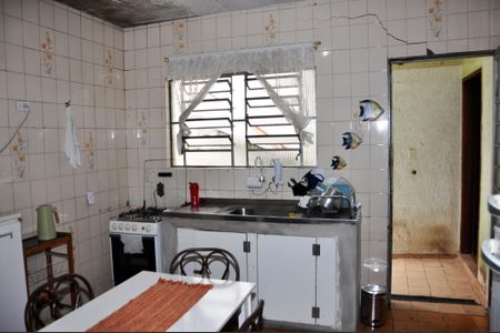 Casa à venda com 150m², 2 quartos e 2 vagas Casa à venda com 150m², 2 quartos e 2 vagasDetalhe - Cozinha