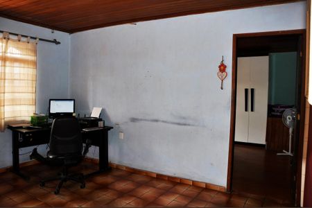 Casa à venda com 150m², 2 quartos e 2 vagas Casa à venda com 150m², 2 quartos e 2 vagasDetalhe - Sala