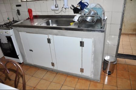 Casa à venda com 150m², 2 quartos e 2 vagas Casa à venda com 150m², 2 quartos e 2 vagasDetalhe - Cozinha