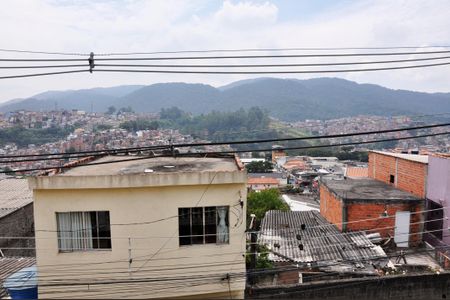 Casa à venda com 150m², 2 quartos e 2 vagas Casa à venda com 150m², 2 quartos e 2 vagasDetalhe - Vista da Churrasqueira
