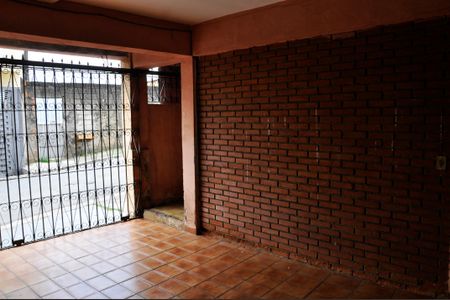 Casa à venda com 150m², 2 quartos e 2 vagas Casa à venda com 150m², 2 quartos e 2 vagasGaragem