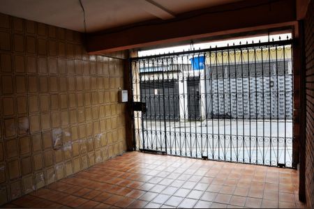 Casa à venda com 150m², 2 quartos e 2 vagas Casa à venda com 150m², 2 quartos e 2 vagasGaragem