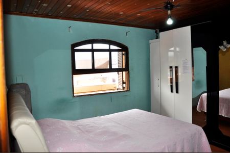 Casa à venda com 150m², 2 quartos e 2 vagas Casa à venda com 150m², 2 quartos e 2 vagasDetalhe - Quarto 01