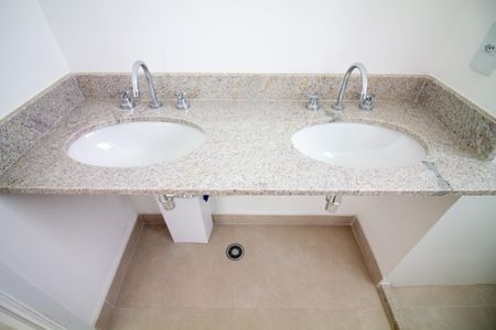 Apartamento à venda com 167m², 4 quartos e 2 vagasBanheiro da Suíte 1