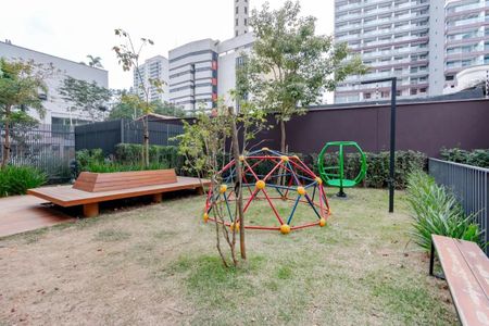 Apartamento à venda com 167m², 4 quartos e 2 vagasÁrea comum - Playground