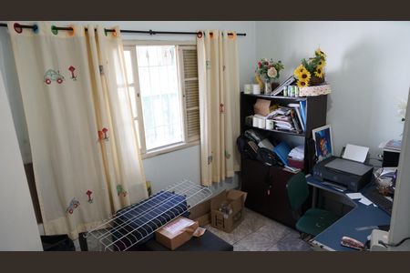 Casa à venda com 110m², 3 quartos e 2 vagasQuarto 2