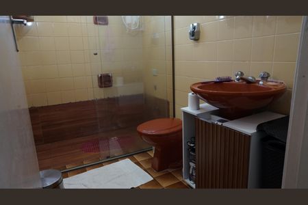 Casa à venda com 110m², 3 quartos e 2 vagasBanheiro