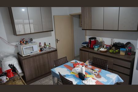 Casa à venda com 110m², 3 quartos e 2 vagasCozinha
