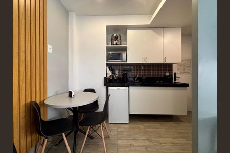 Apartamento à venda com 62m², 2 quartos e sem vagaCozinha 2