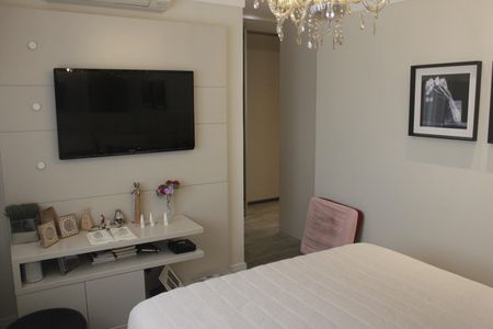 Apartamento à venda com 169m², 3 quartos e 3 vagasSuíte 1