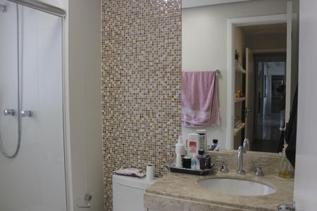 Apartamento à venda com 169m², 3 quartos e 3 vagasBanheiro da Suíte 3