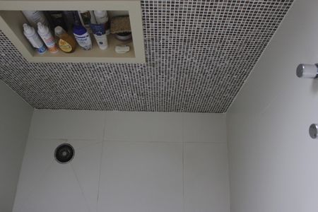 Apartamento à venda com 169m², 3 quartos e 3 vagasBanheiro da Suíte 1