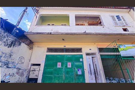 Apartamento para alugar com 75m², 2 quartos e sem vagaFachada do Prédio com placa