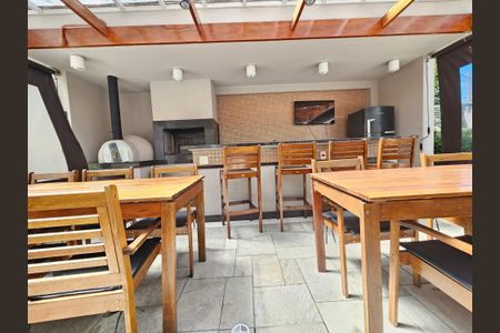 Apartamento à venda com 92m², 2 quartos e 2 vagas Apartamento à venda com 92m², 2 quartos e 2 vagasÁrea comum - Churrasqueira