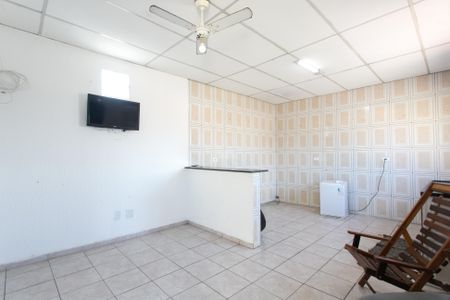 Casa para alugar com 36m², 1 quarto e sem vaga Casa para alugar com 36m², 1 quarto e sem vagaSala