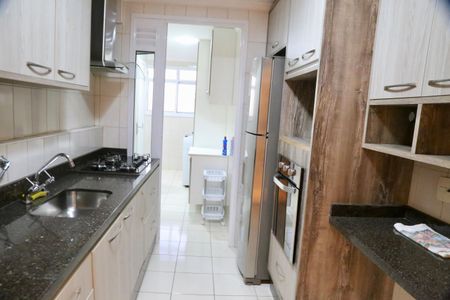 Apartamento à venda com 115m², 3 quartos e 2 vagasCozinha 