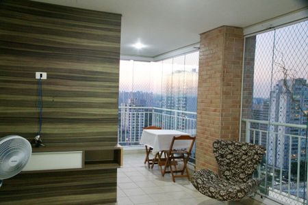 Apartamento à venda com 115m², 3 quartos e 2 vagasVaranda