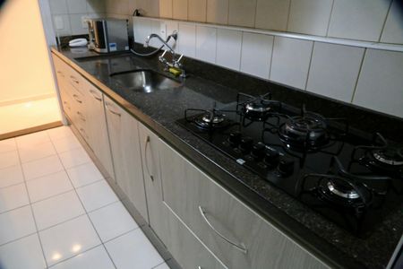 Apartamento à venda com 115m², 3 quartos e 2 vagasCozinha 
