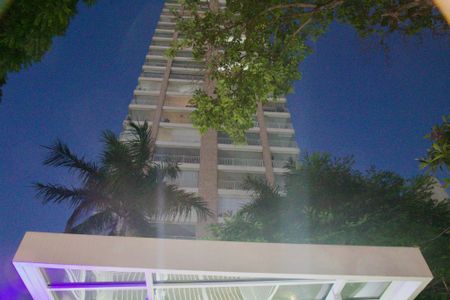 Apartamento à venda com 115m², 3 quartos e 2 vagasFachada 
