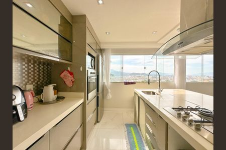 Casa para alugar com 223m², 4 quartos e 3 vagasCozinha