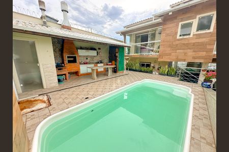 Casa para alugar com 223m², 4 quartos e 3 vagasPiscina