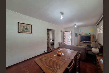 Casa à venda com 458m², 3 quartos e 7 vagasSala