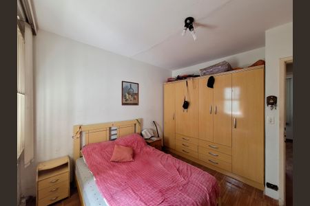 Casa à venda com 458m², 3 quartos e 7 vagasQuarto 2