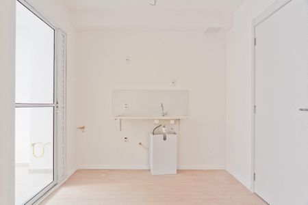 Apartamento para alugar com 29m², 2 quartos e sem vaga Apartamento para alugar com 29m², 2 quartos e sem vagaSala e cozinha