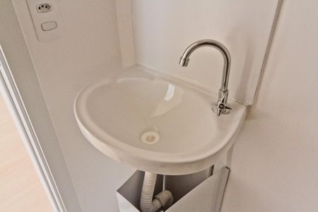 Apartamento para alugar com 29m², 2 quartos e sem vaga Apartamento para alugar com 29m², 2 quartos e sem vagaBanheiro