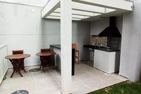 Apartamento para alugar com 29m², 2 quartos e sem vaga Apartamento para alugar com 29m², 2 quartos e sem vagaÁrea comum - Churrasqueira