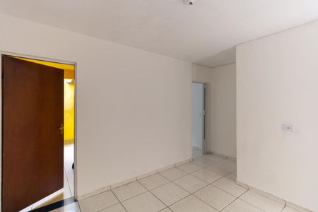 Casa para alugar com 31m², 1 quarto e sem vaga Casa para alugar com 31m², 1 quarto e sem vagaCozinha
