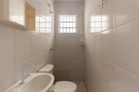 Casa para alugar com 31m², 1 quarto e sem vaga Casa para alugar com 31m², 1 quarto e sem vagaBanheiro