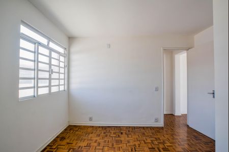 Quarto de apartamento à venda com 1 quarto, 43m² em Parque Jaçatuba, Santo André
