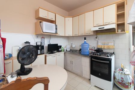 Apartamento à venda com 114m², 3 quartos e sem vagaCozinha e Área de Serviço