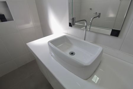 Casa à venda com 480m², 4 quartos e 5 vagasBanheiro Social (Superior)